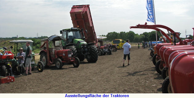 Weilbach Kiesgrube Traktoren